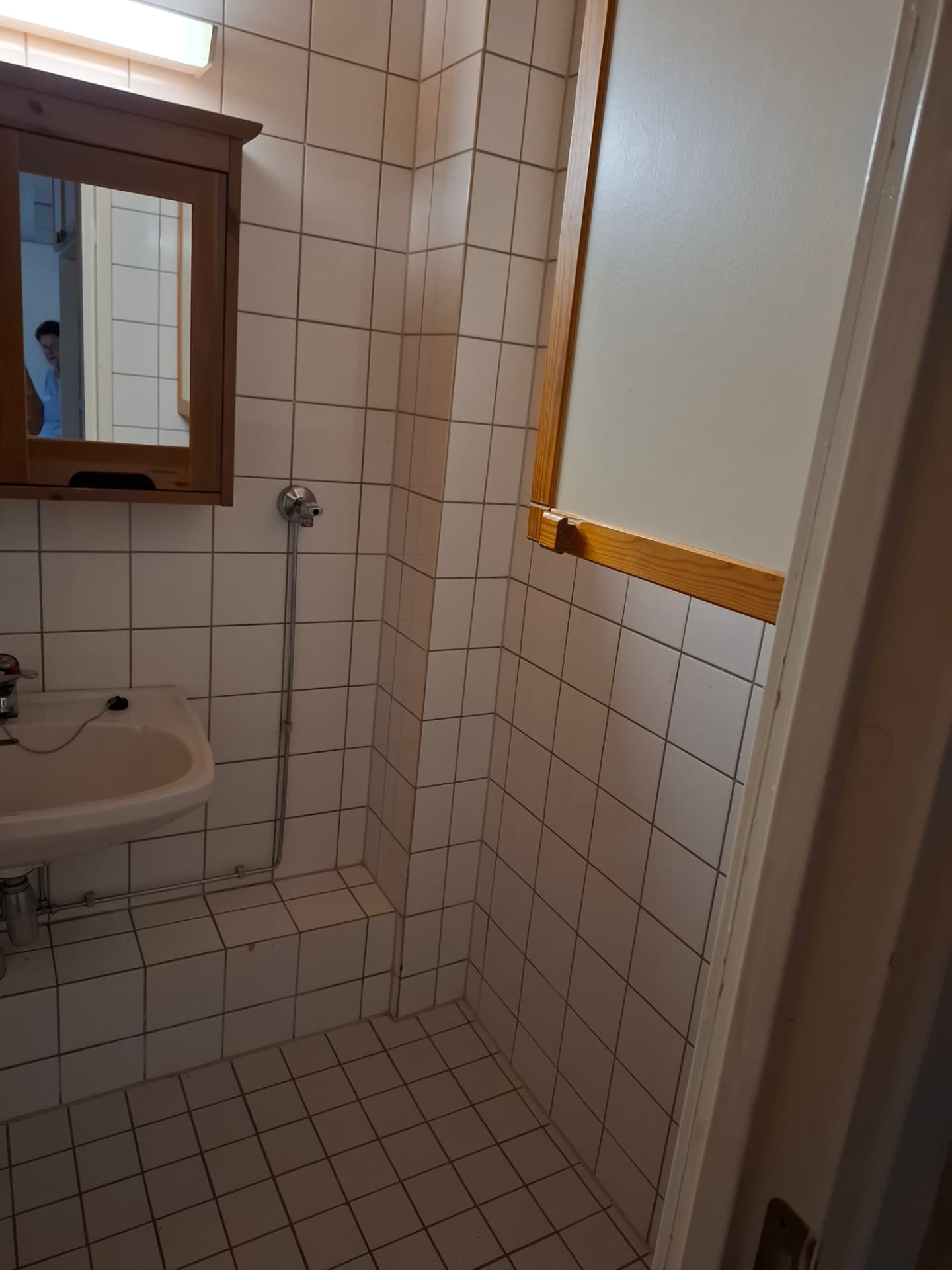 Siivousvälineet valmiina työkohteessa